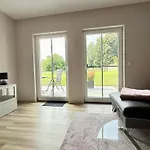 Bertchen - Barrierefrei Mit Suedterrasse Und Carport In Ruhiger Altstadtlage Von Apartamento