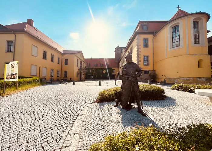 Appartement Bertchen - Barrierefrei Mit Suedterrasse Und Carport In Ruhiger Altstadtlage Von Ballenstedt