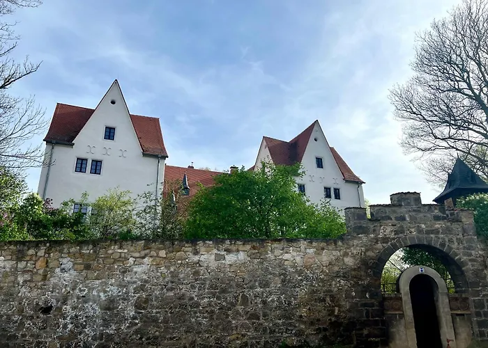 Bertchen - Barrierefrei Mit Suedterrasse Und Carport In Ruhiger Altstadtlage Von Appartement Ballenstedt